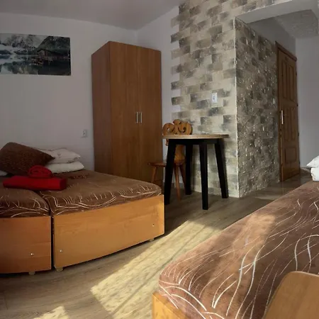 Wynajem Pokoi Stachon Δωμάτια σε οικογενειακή κατοικία Poronin